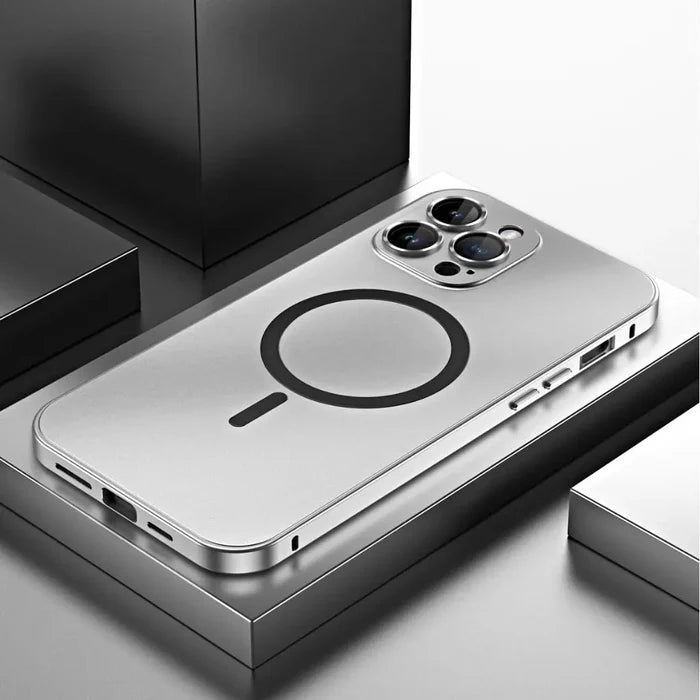 iPhone 14 in Style – Premium MagSafe-Compatible Case with Military-Grade Protection